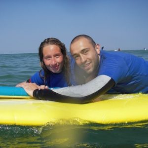 couple-profil-surfeur-du-surfcamp-messanges